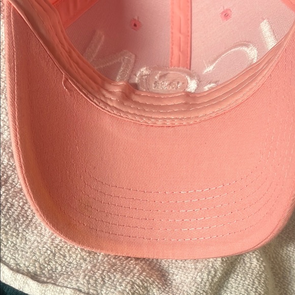 Peach Cap - Picture 8 of 8